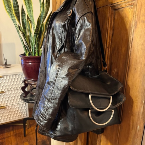 Vintage Handbags - Large oversize leather large shoulder bag